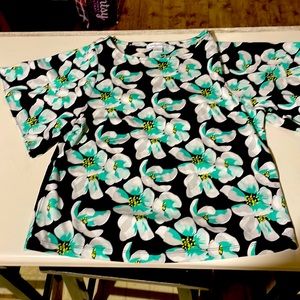 Liz Claiborne Women’s Medium floral blouse